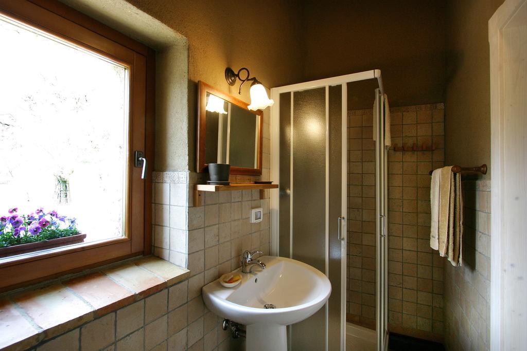 B&B Cascina Dell'Orso Castelsantangelo sul Nera Pokój zdjęcie