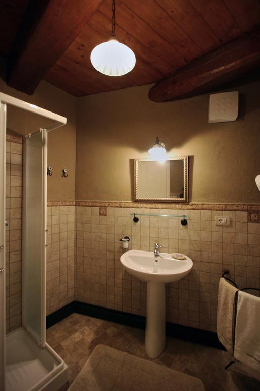 B&B Cascina Dell'Orso Castelsantangelo sul Nera Pokój zdjęcie